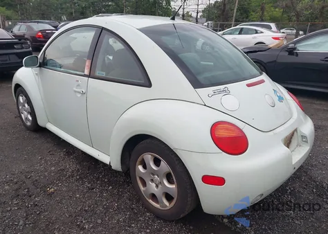 2002 Volkswagen New Beetle Gls из США, поврежденный, VIN 3VWCK21C62M457825